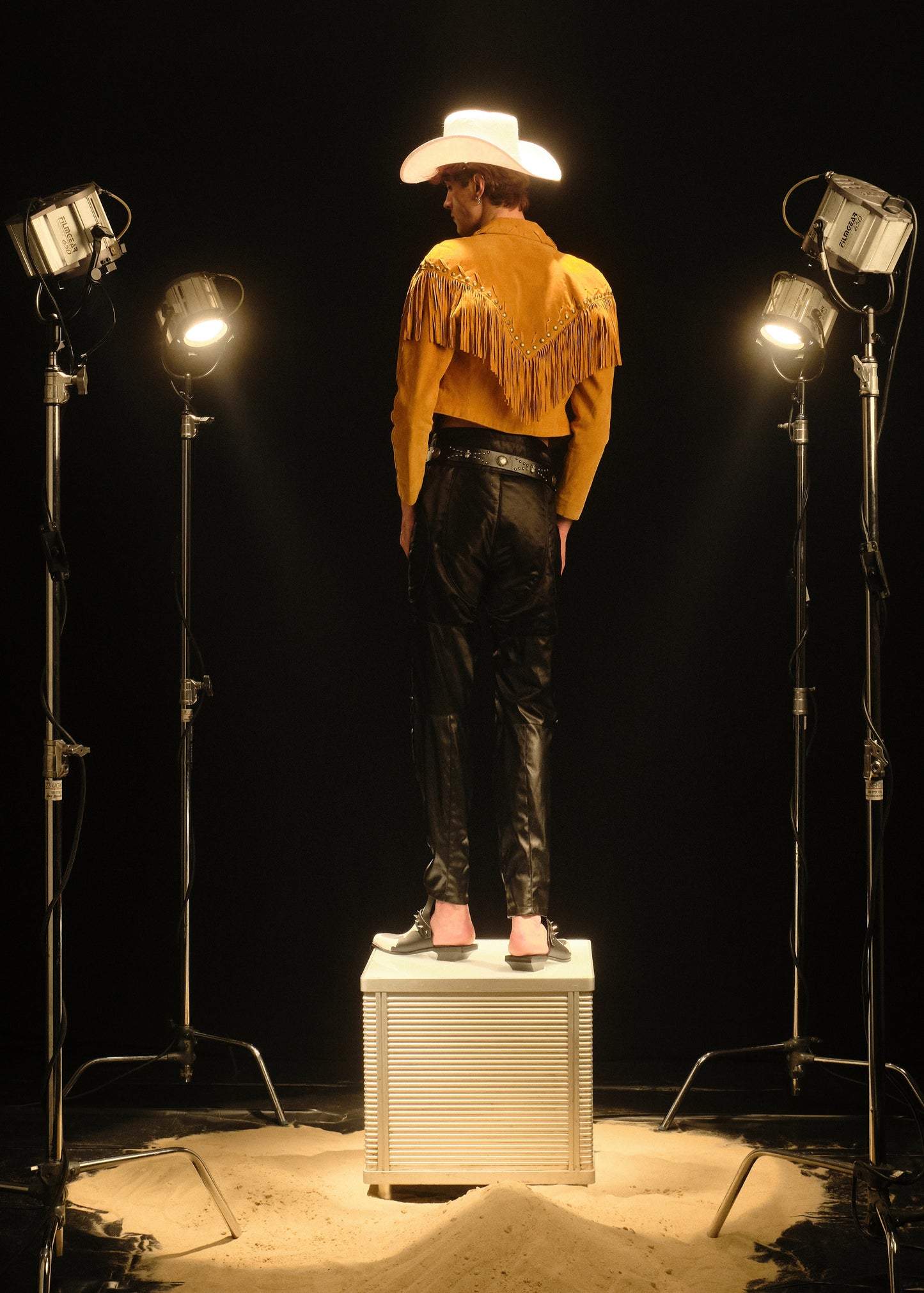 WESTERN FRINGE JACKET