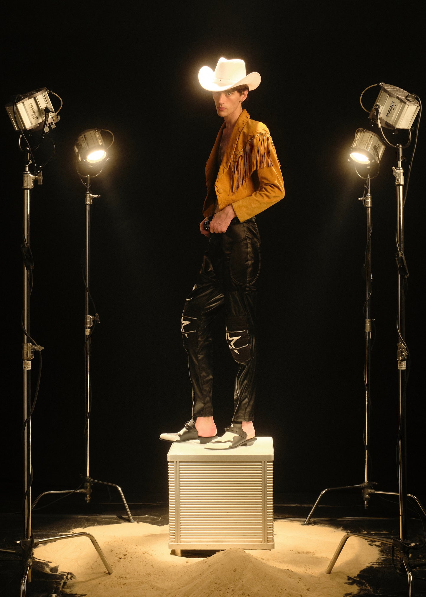 WESTERN FRINGE JACKET