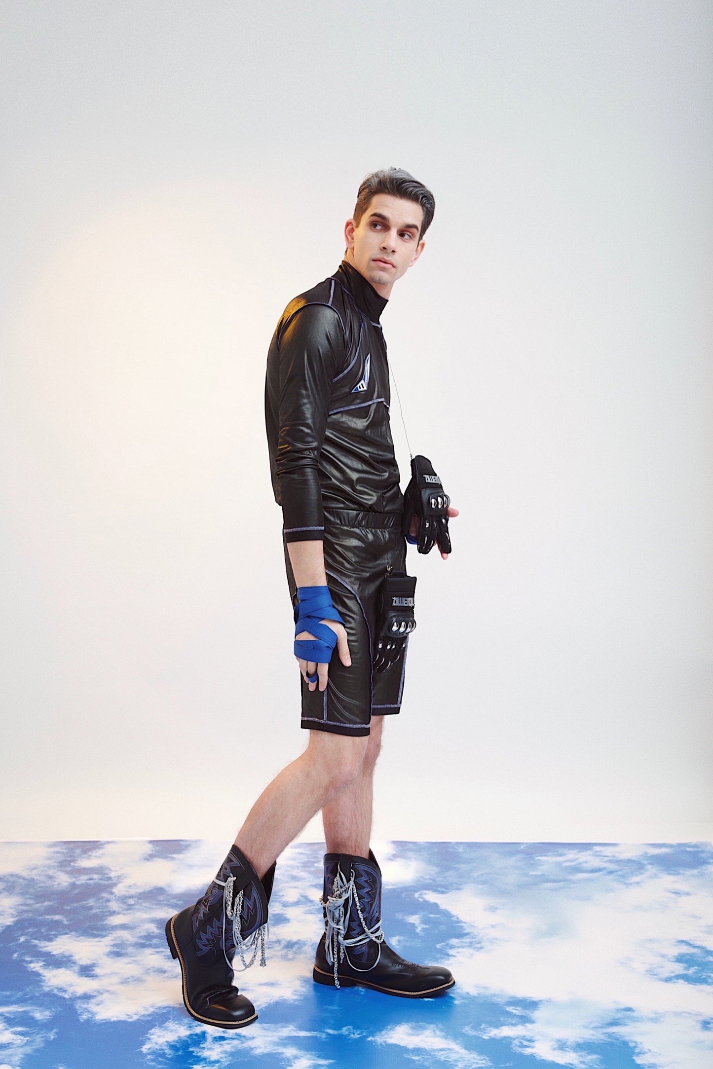 BLACK STRETCH DIVING SHORTS